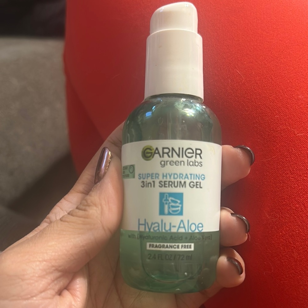 Garnier Green Labs Hyalu-Aloe Serum Gel
